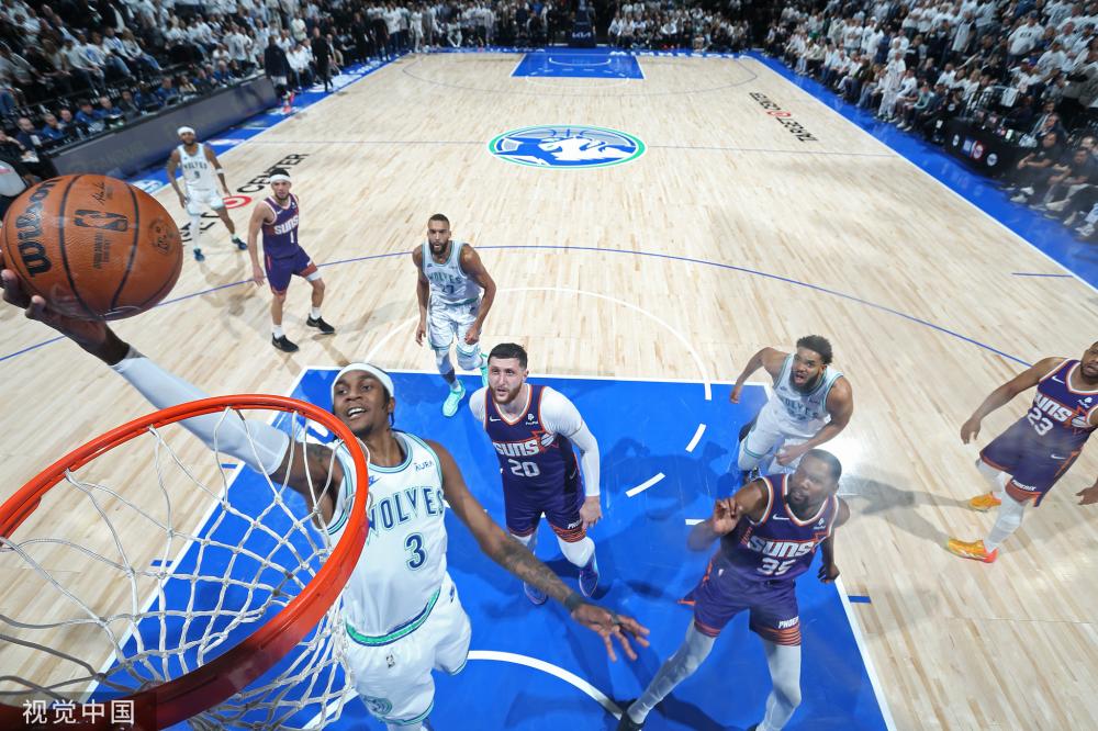 表现同样亮 表现同样亮