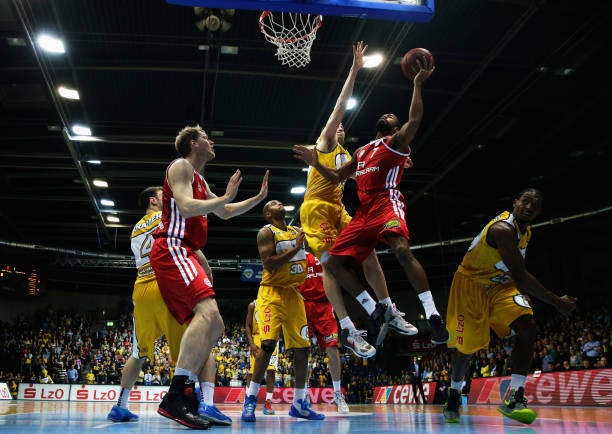 效的进攻和 效的进攻和