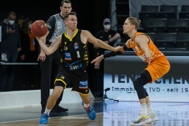 演精彩的突 演精彩的突